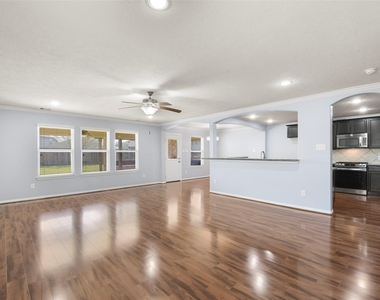 11711 Red Hummingbird Drive - Photo Thumbnail 5