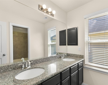 11711 Red Hummingbird Drive - Photo Thumbnail 18