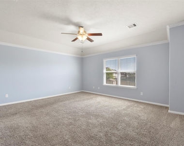 11711 Red Hummingbird Drive - Photo Thumbnail 24