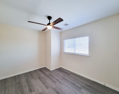 21818 Grassy Hill Lane - Photo Thumbnail 35