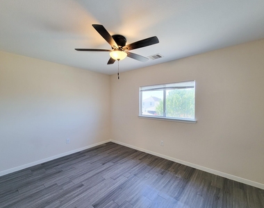 21818 Grassy Hill Lane - Photo Thumbnail 33
