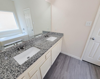 21818 Grassy Hill Lane - Photo Thumbnail 23