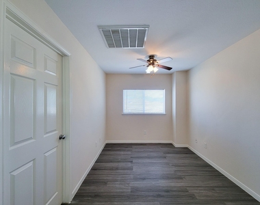 21818 Grassy Hill Lane - Photo Thumbnail 29
