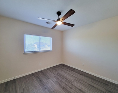 21818 Grassy Hill Lane - Photo Thumbnail 31