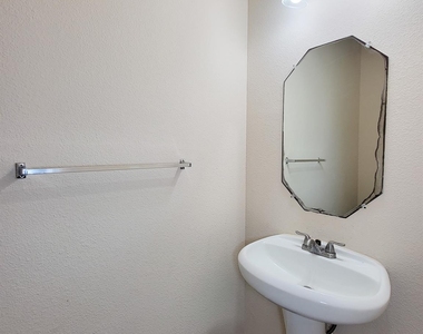21818 Grassy Hill Lane - Photo Thumbnail 25