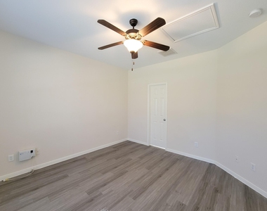 21818 Grassy Hill Lane - Photo Thumbnail 18
