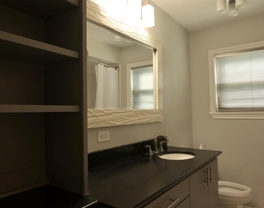 9810 Cliffwood Drive - Photo Thumbnail 15
