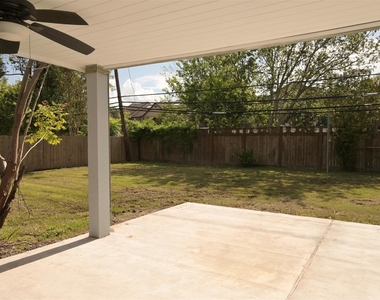 9810 Cliffwood Drive - Photo Thumbnail 44
