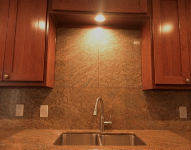 9810 Cliffwood Drive - Photo Thumbnail 23