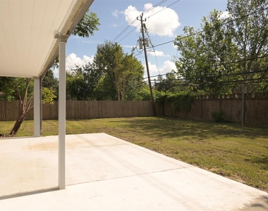 9810 Cliffwood Drive - Photo Thumbnail 36