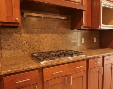 9810 Cliffwood Drive - Photo Thumbnail 22