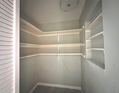 9810 Cliffwood Drive - Photo Thumbnail 27