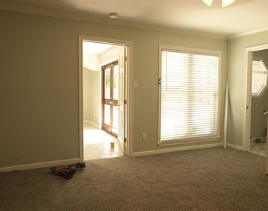 9810 Cliffwood Drive - Photo Thumbnail 29