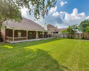 4431 Green Tee Drive - Photo Thumbnail 9