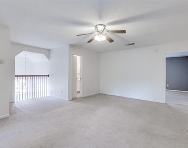 4431 Green Tee Drive - Photo Thumbnail 5