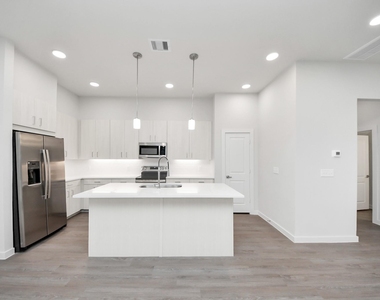 7318 Hadley Meadow Lane - Photo Thumbnail 13