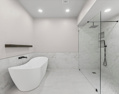 3007 Eagle Lake Drive - Photo Thumbnail 10