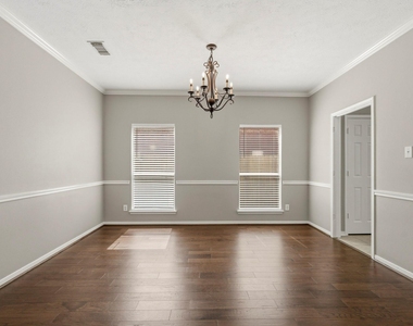 3007 Eagle Lake Drive - Photo Thumbnail 3