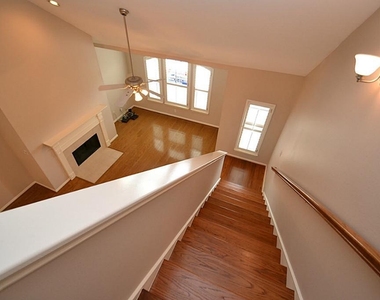 722 Memorial Heights Drive - Photo Thumbnail 24