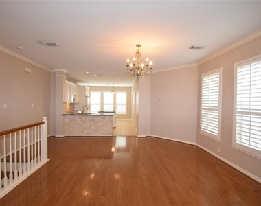 722 Memorial Heights Drive - Photo Thumbnail 19