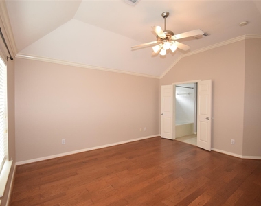 722 Memorial Heights Drive - Photo Thumbnail 28
