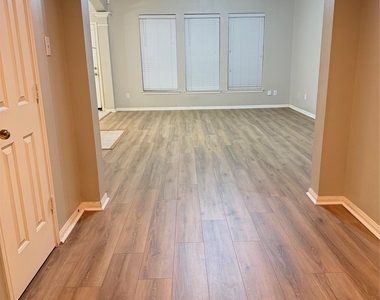 10115 Cottonwood Canyon Drive - Photo Thumbnail 15