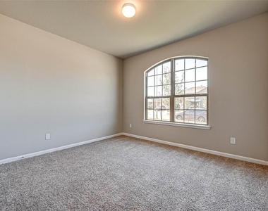 8527 Golden Field Drive - Photo Thumbnail 37