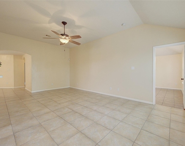 19815 Byron Meadows Drive - Photo Thumbnail 4