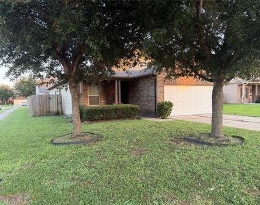 10710 Barker View Drive - Photo Thumbnail 2