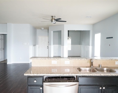 10710 Barker View Drive - Photo Thumbnail 7