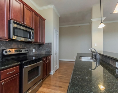 6551 Westcott Street - Photo Thumbnail 6