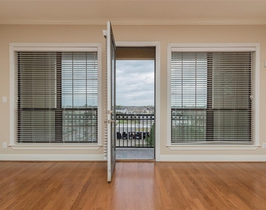 6551 Westcott Street - Photo Thumbnail 9