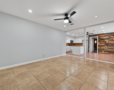 6102 Crakston Street - Photo Thumbnail 10