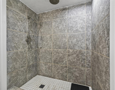 6102 Crakston Street - Photo Thumbnail 25