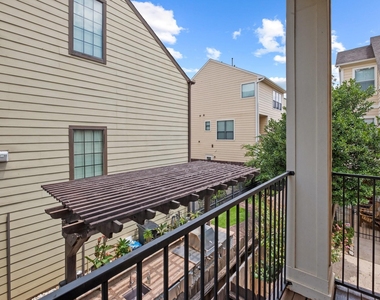 5314 Schuler Street - Photo Thumbnail 13