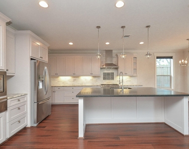 5413 De Milo Drive - Photo Thumbnail 8