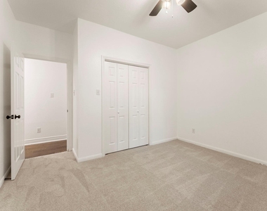 618 W Rollingwood Street - Photo Thumbnail 9