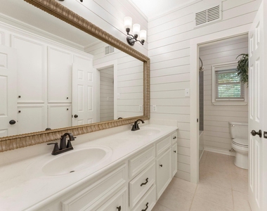 618 W Rollingwood Street - Photo Thumbnail 10