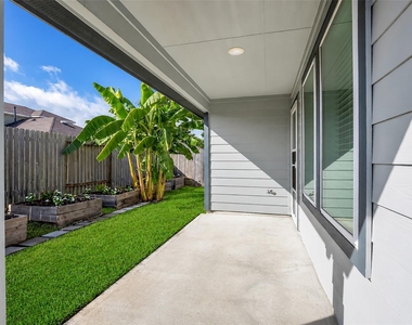 14129 Upper Gardenia Lane - Photo Thumbnail 24