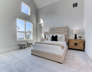 5144 Rosslyn Rd Road - Photo Thumbnail 4