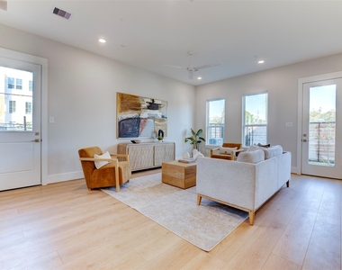 5144 Rosslyn Rd Road - Photo Thumbnail 29