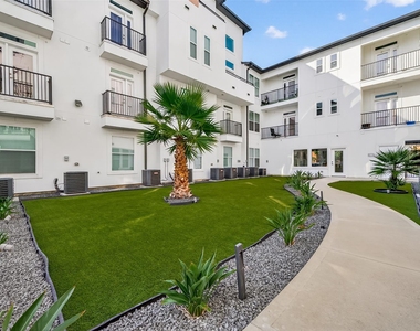 2445 Shadow View Lane - Photo Thumbnail 10