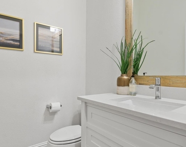 902 Falcon Hollow Lane - Photo Thumbnail 30