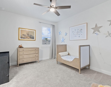 902 Falcon Hollow Lane - Photo Thumbnail 35