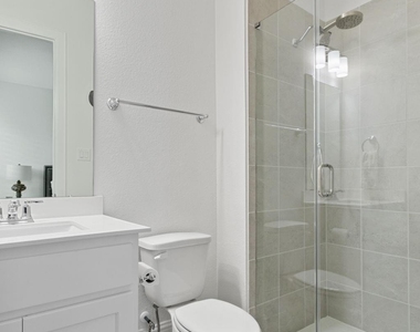 902 Falcon Hollow Lane - Photo Thumbnail 29