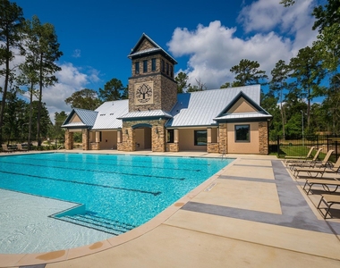 902 Falcon Hollow Lane - Photo Thumbnail 46
