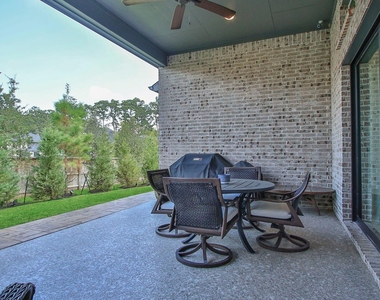 902 Falcon Hollow Lane - Photo Thumbnail 36