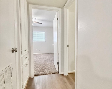 321 E Cedar Street - Photo Thumbnail 15