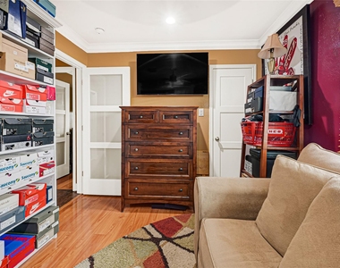 1807 Strongs Court - Photo Thumbnail 15