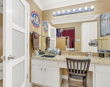 1807 Strongs Court - Photo Thumbnail 12